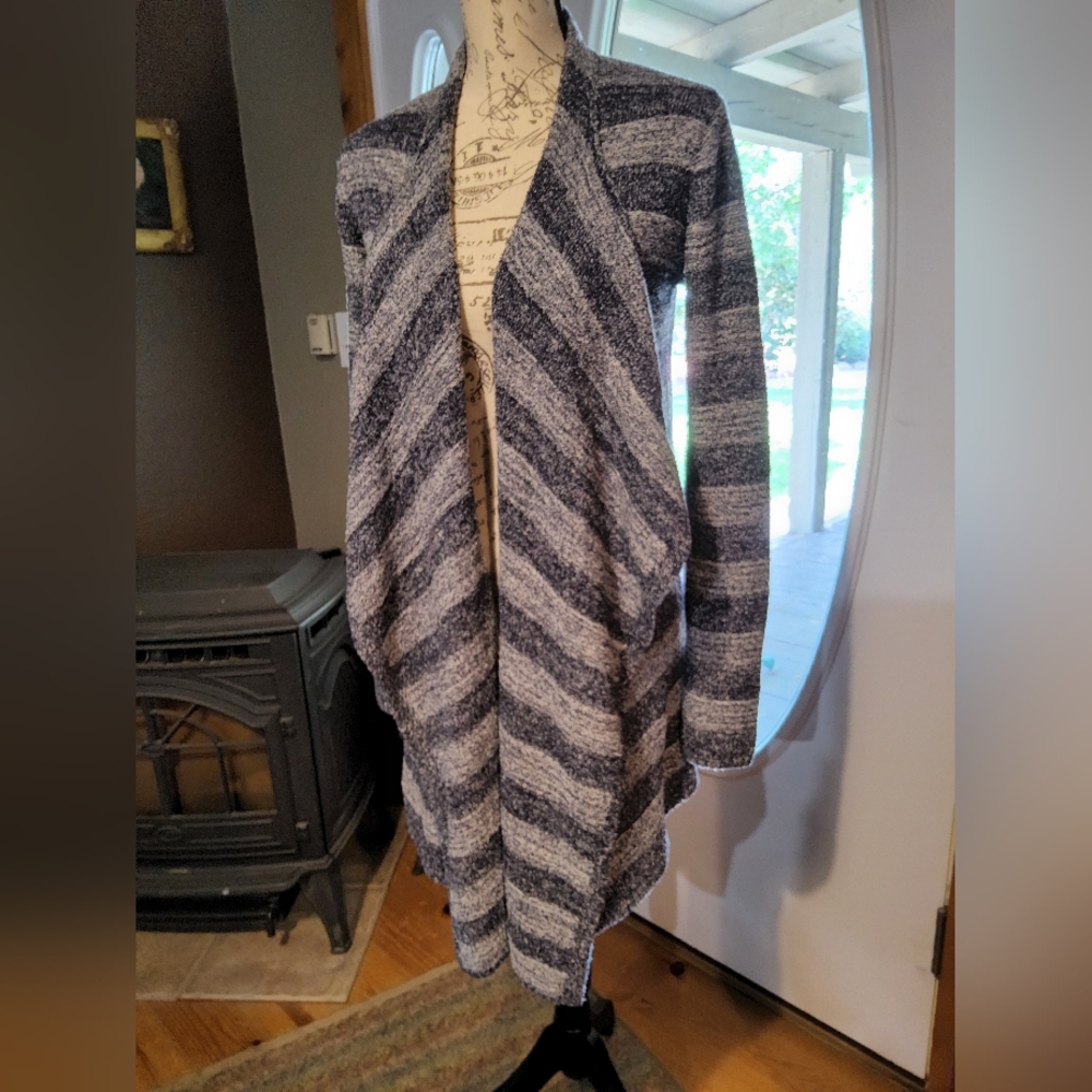 BAREFOOT DREAMS CALYPSO DRAPE BAMBOO CHIC LITE Like New
